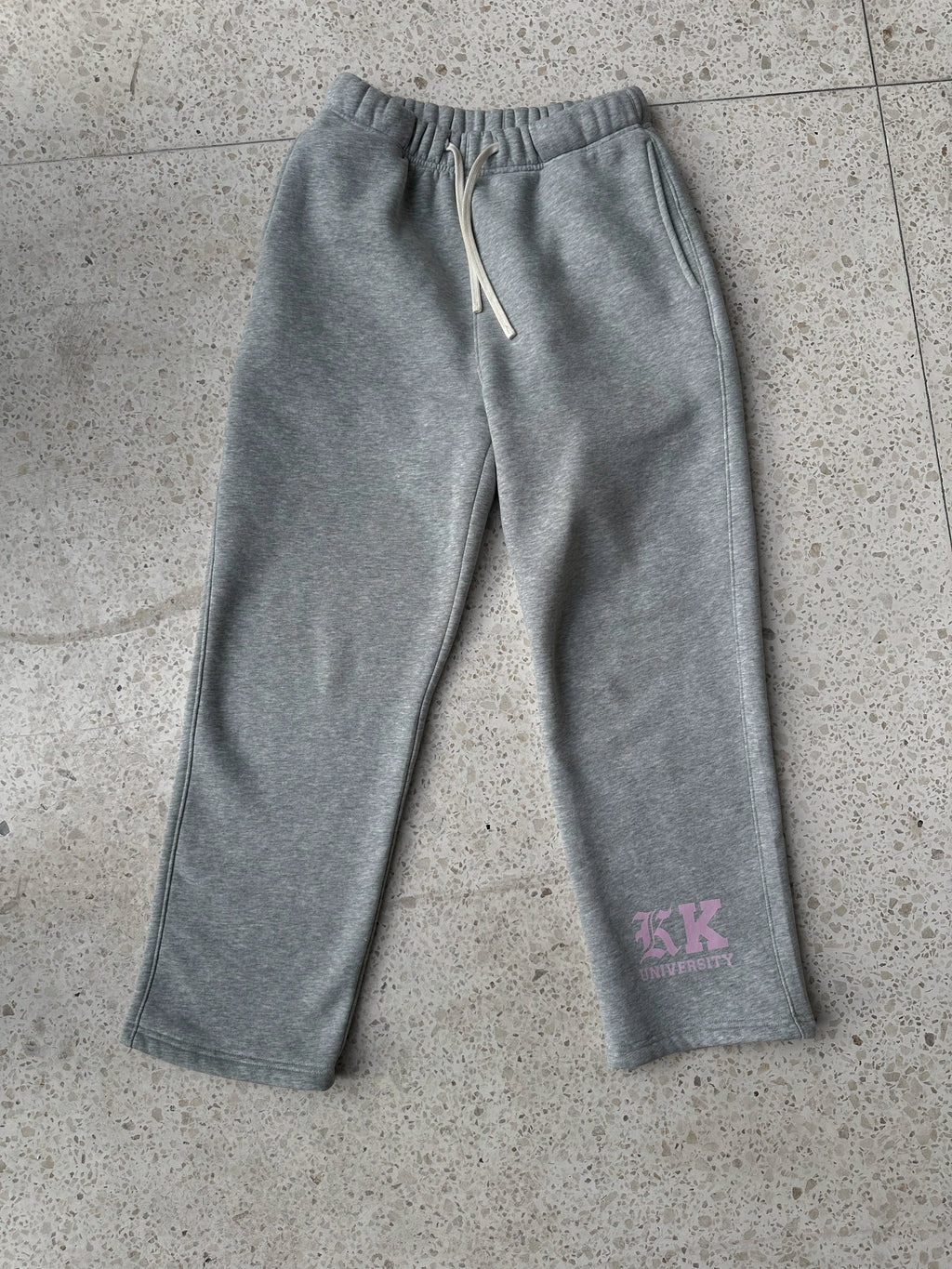 UNIVERSITY TRACKPANTS [FOR HER]